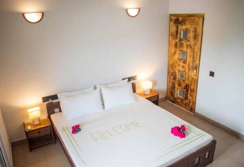 اتاق استاندارد, Dhiffushi Inn