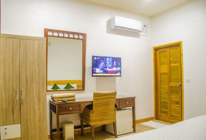 اتاق لوکس سه تخته, Holiday Garden Rasdhoo