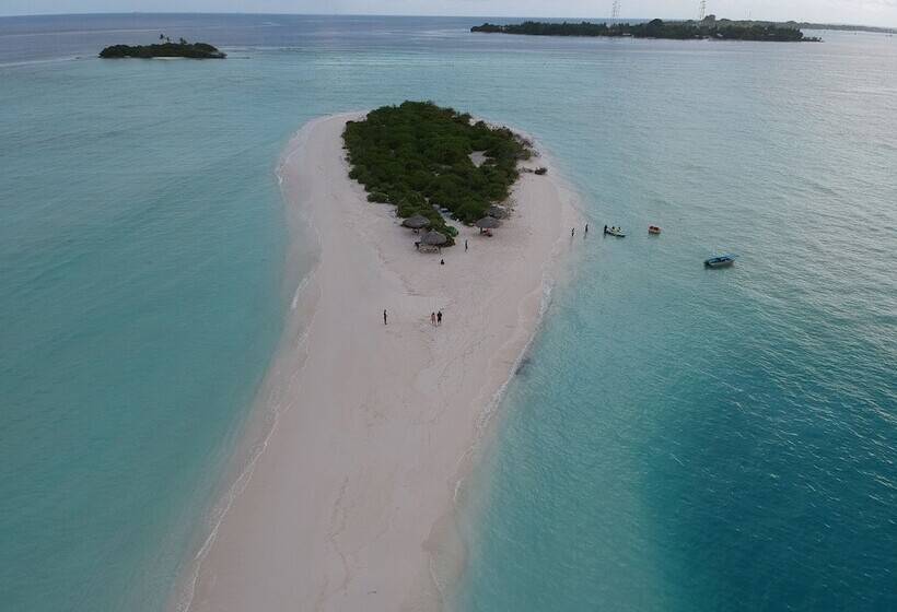 اتاق لوکس سه تخته, Holiday Garden Rasdhoo