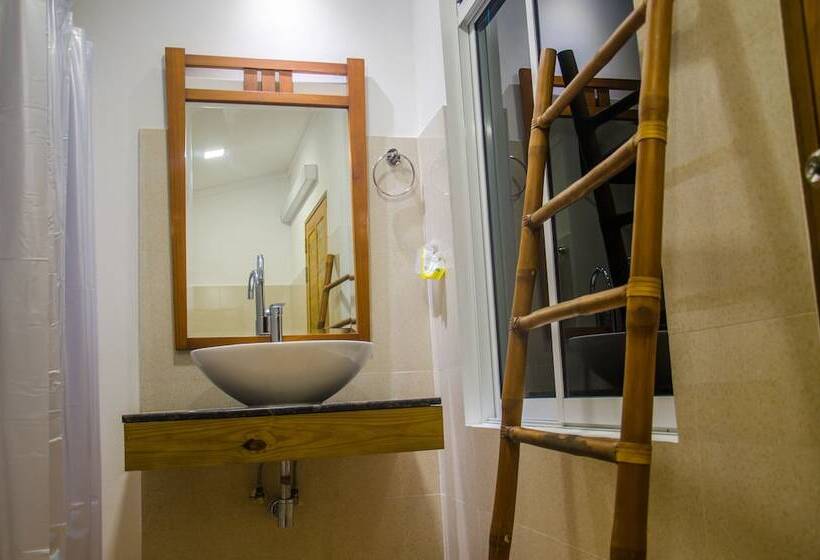 اتاق استاندارد سه نفره, Holiday Garden Rasdhoo