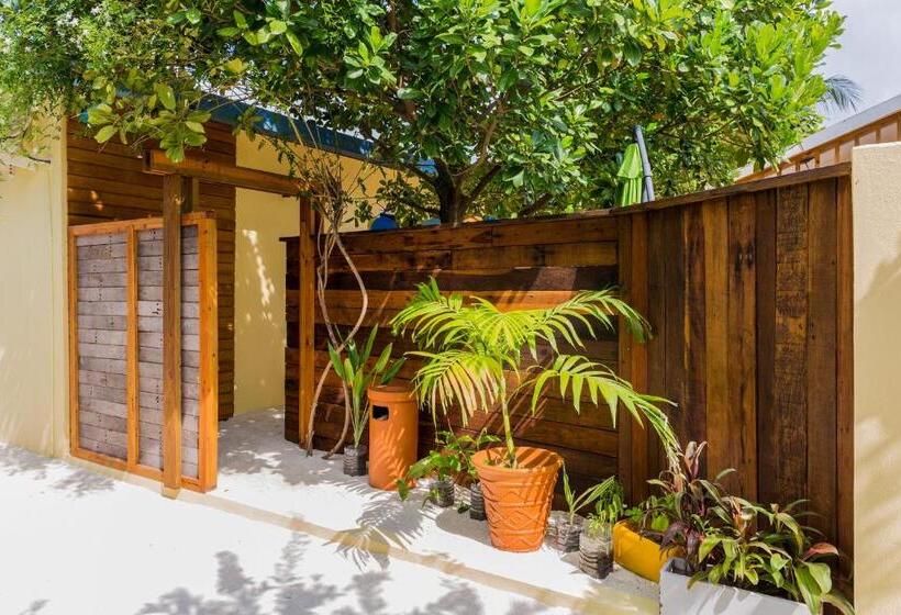 اتاق لوکس سه تخته, Holiday Garden Rasdhoo