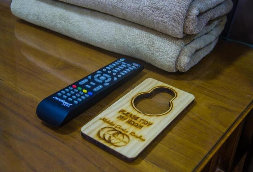 اتاق لوکس سه تخته, Holiday Garden Rasdhoo