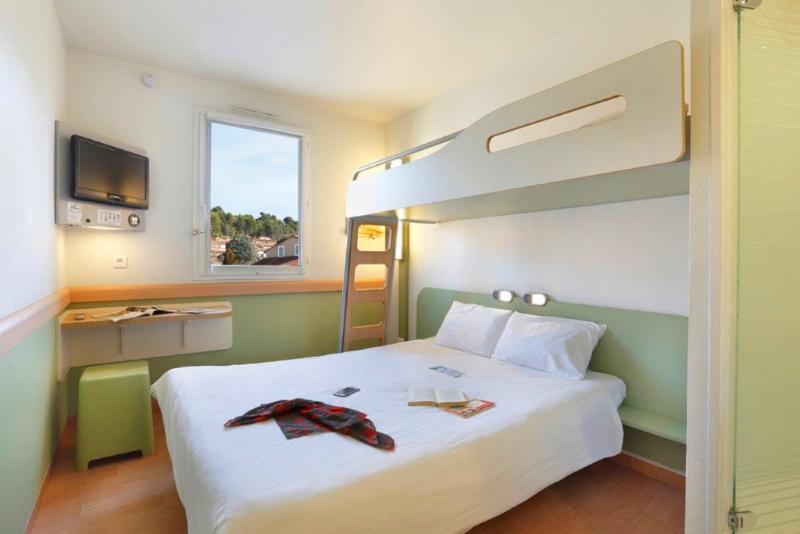 اتاق استاندارد, First Inn