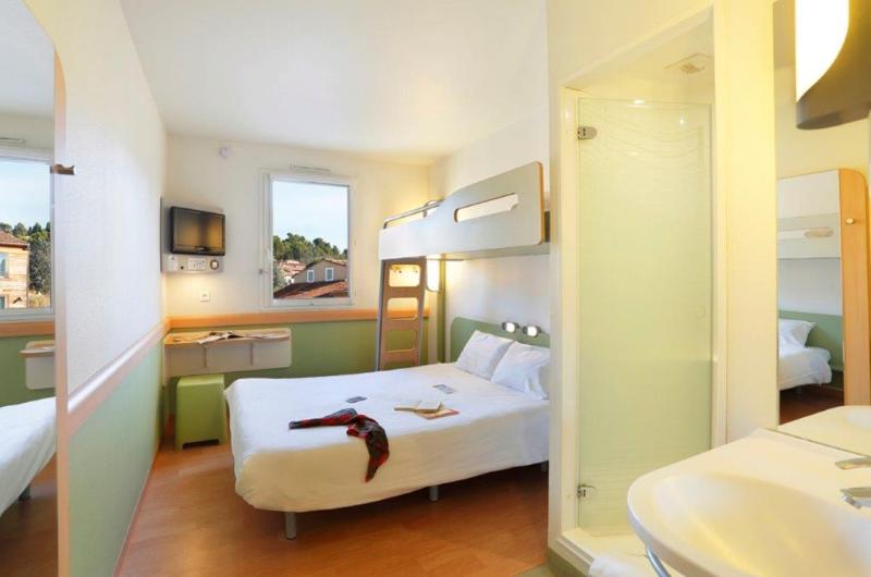 Номер Стандарт, First Inn
