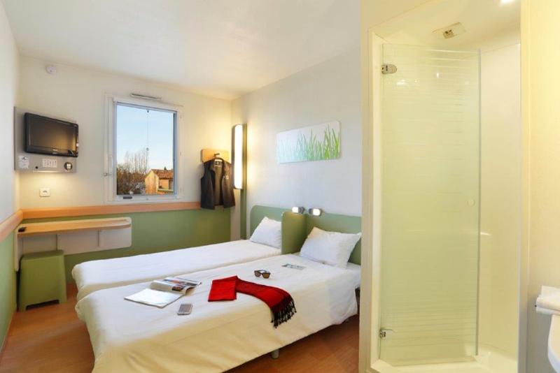 اتاق استاندارد, First Inn