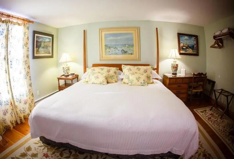 キングサイズベッドのデラックスルーム, Highland Lake Inn
