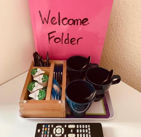 패밀리 룸 공용 욕실, The Lion Brewery