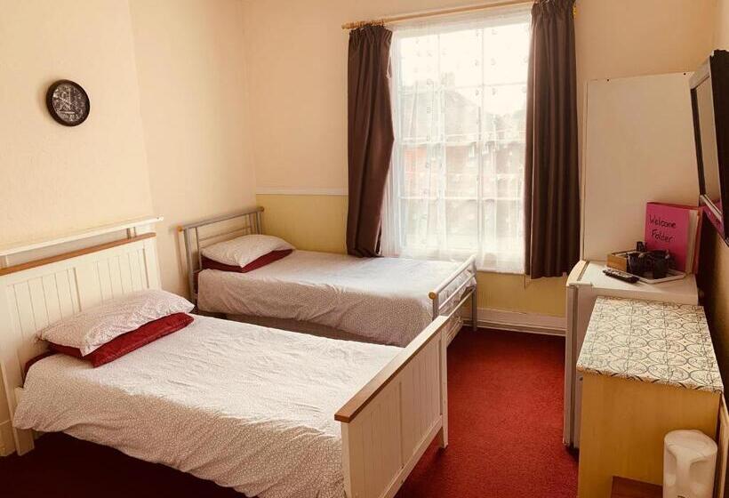 스탠다드 트리픔 룸 공동욕실, The Lion Brewery