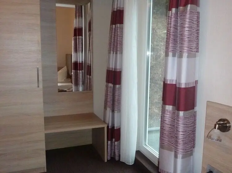 スタンダードシングルルーム, Pension Haus Waldfrieden, Meinecardplus Inklusive