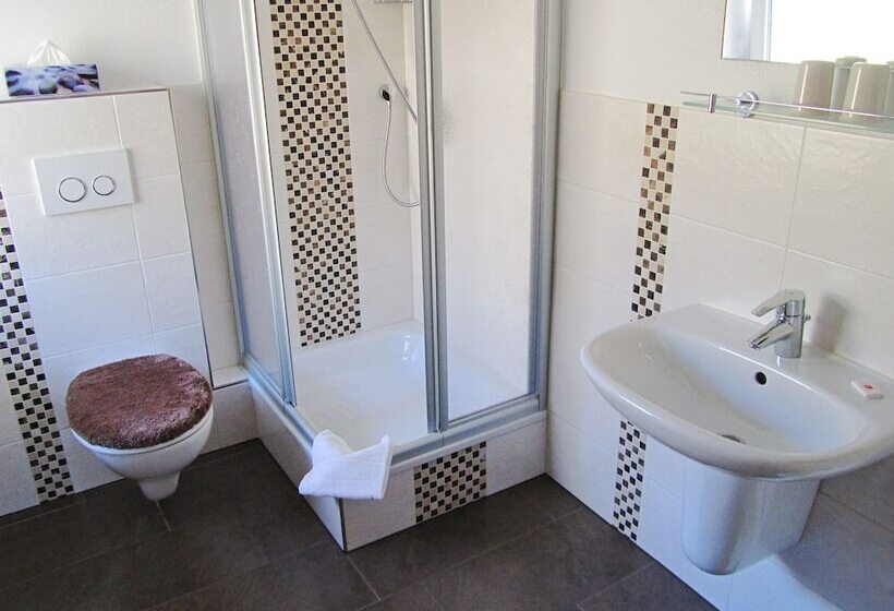 Номер Стандарт Трехместный, Pension Haus Waldfrieden, Meinecardplus Inklusive
