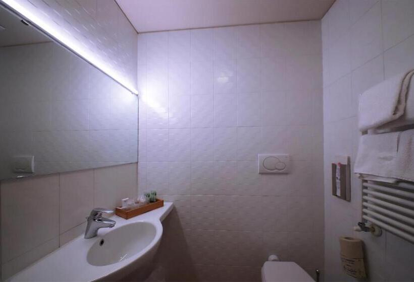 غرفة كومفورت, Monica Hotel Fiera