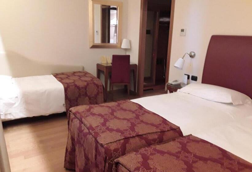 Трехместный Номер Superior, Monica Hotel Fiera
