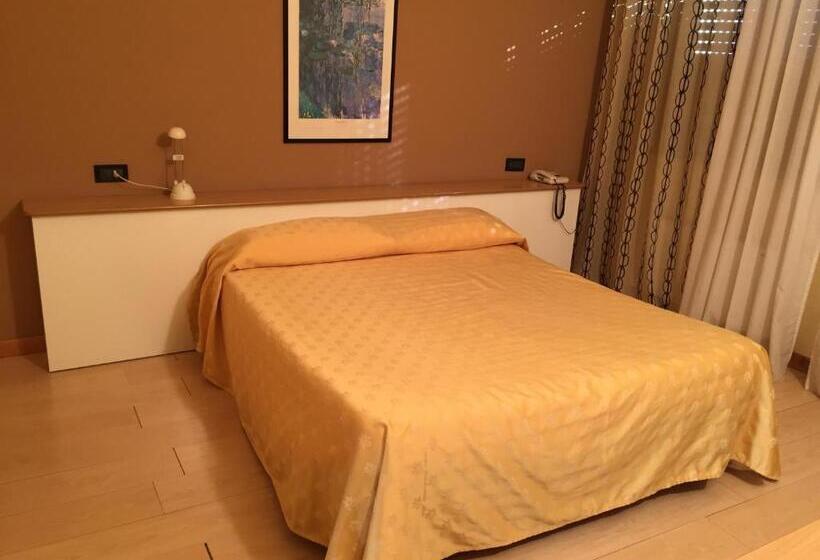 Номер Комфорт, Nuovo Hotel Vigevano