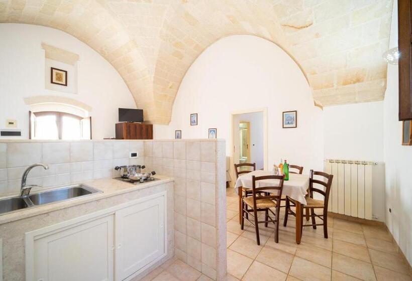 חדר משפחתי, Tenuta Del Barco