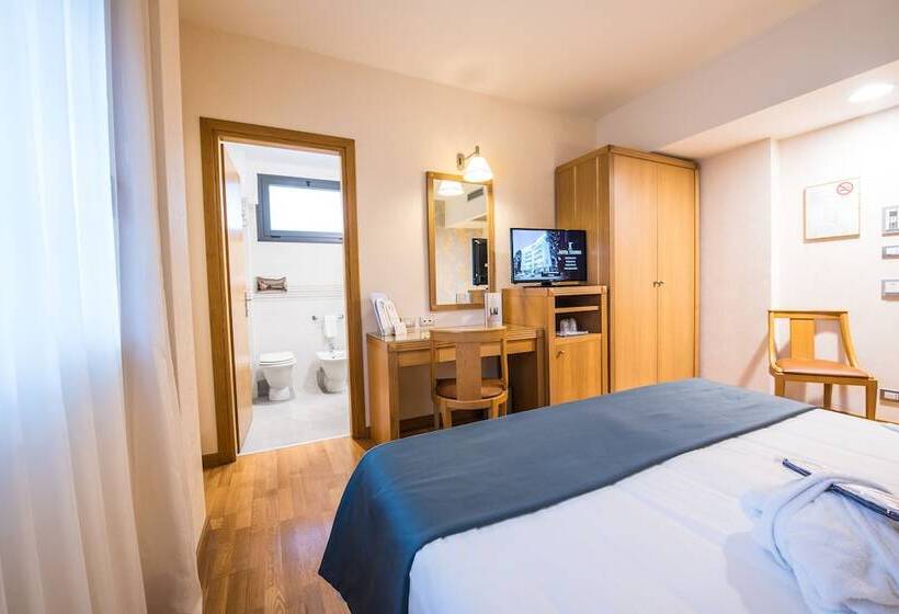 クラシックルーム, Touring