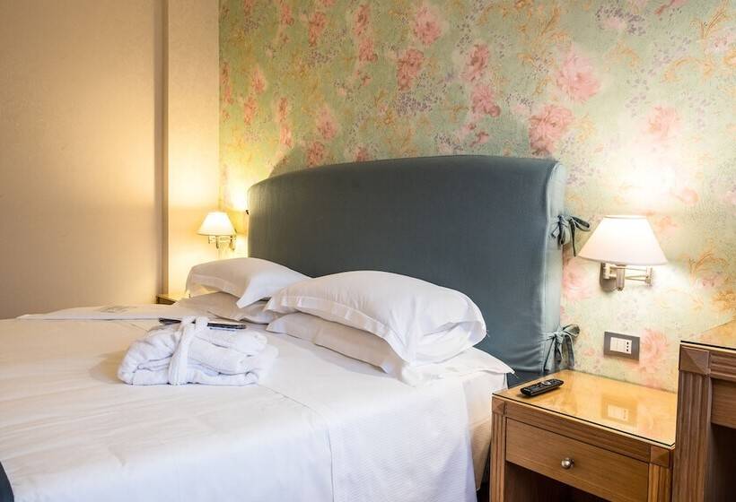 クラシックルーム, Touring