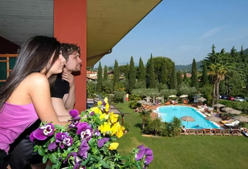Classic-huone, Villa Madrina Lovely And Dynamic