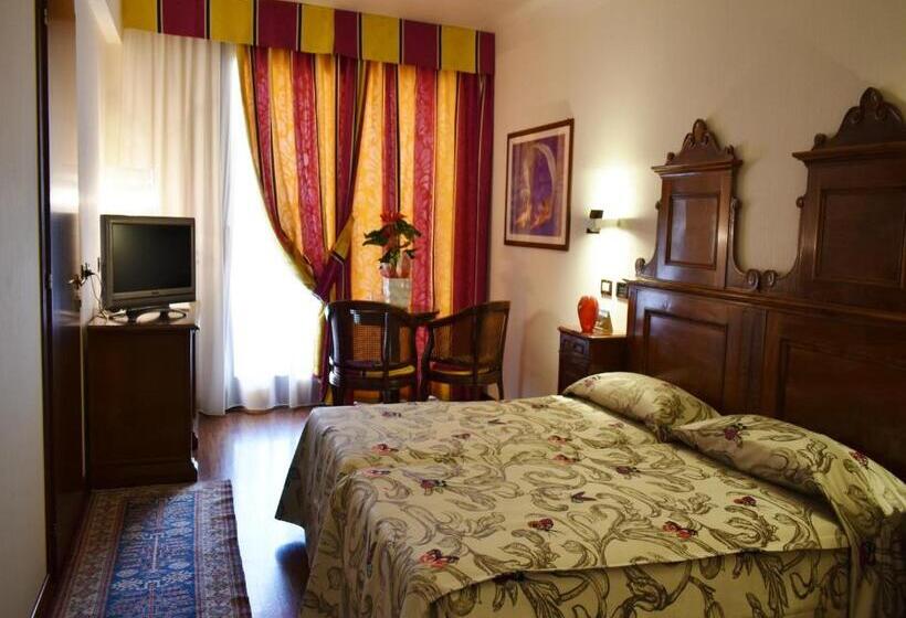 Номер Стандарт Вид на Озеро, Villa Madrina Lovely And Dynamic