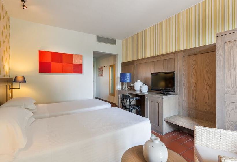 标准三人间, Villasanpaolo Resort & Spa