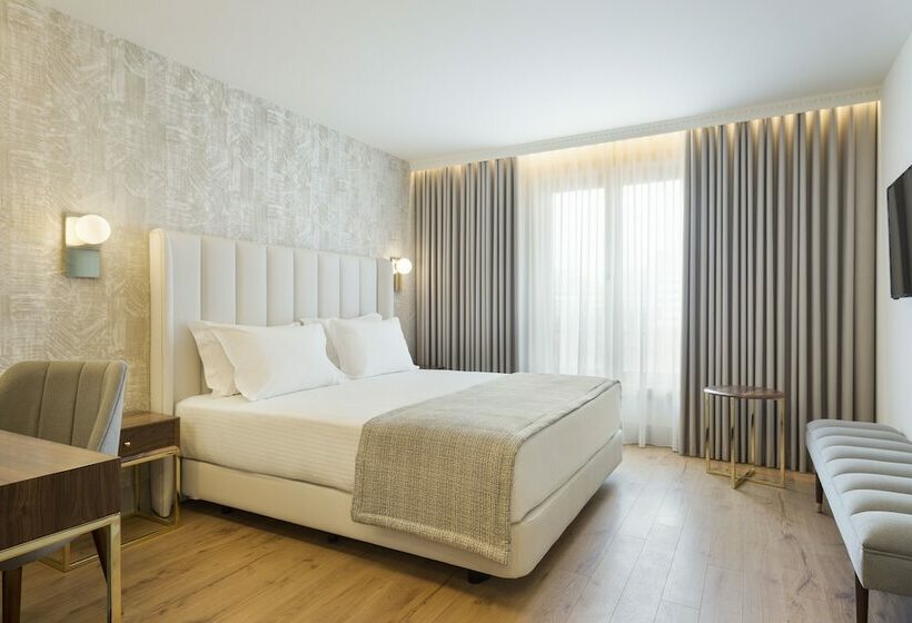 اتاق استاندارد, Acta The Avenue