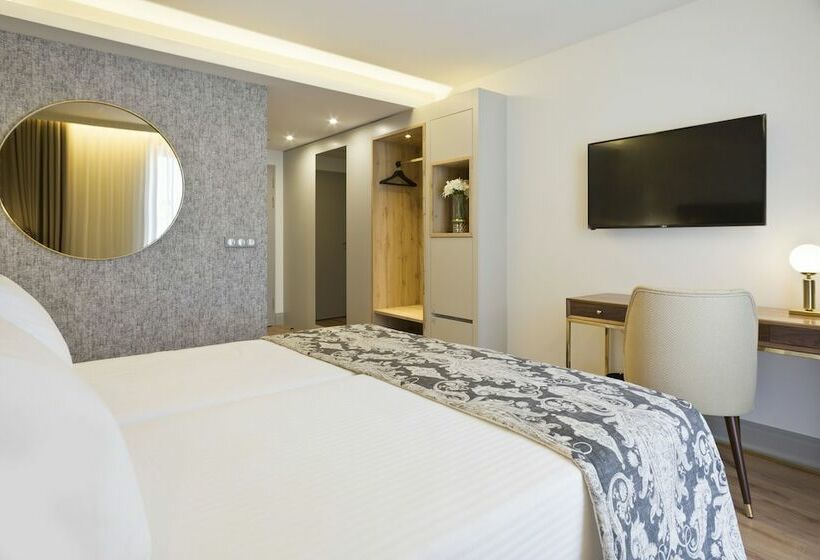 اتاق استاندارد, Acta The Avenue