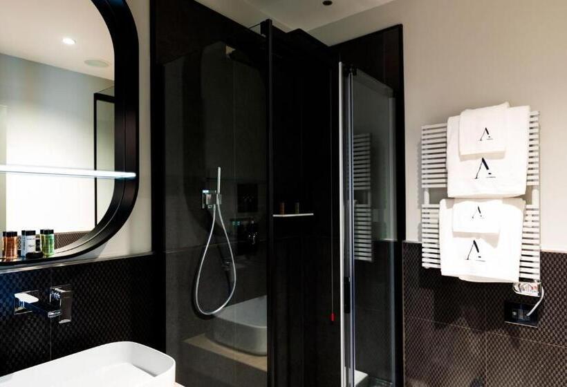 اتاق لوکس خانوادگی, Amadomus Luxury Suites