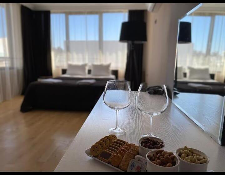 اتاق خانوادگی, Koli̇bry Sv