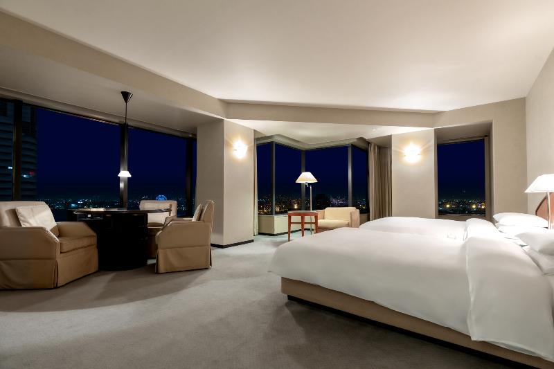 Номер Клуб, Grand Prince Hotel Osaka Bay