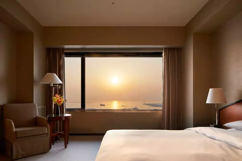 キングサイズベッドのクラブルーム, Grand Prince Hotel Osaka Bay