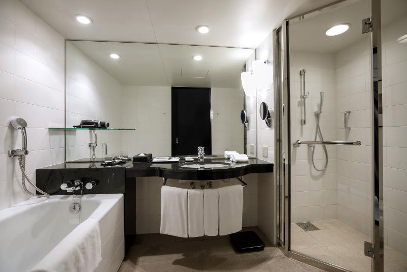 Номер Клуб Кровать Кинг, Grand Prince Hotel Osaka Bay
