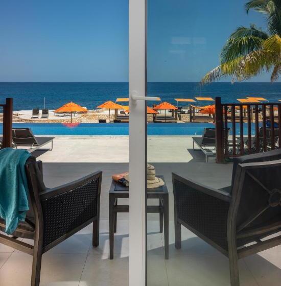 اتاق لوکس با چشمانداز دریا, Samsara Cliff Resort