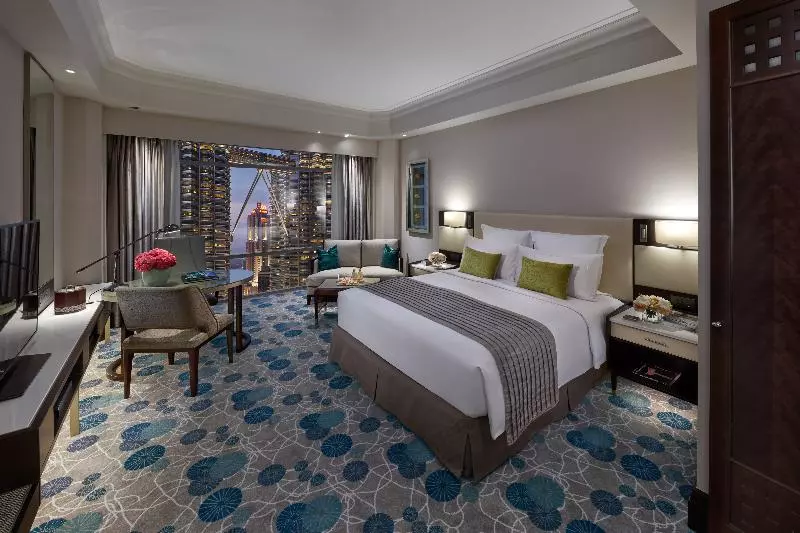 Club Room King Bed, Mandarin Oriental Kuala Lumpur