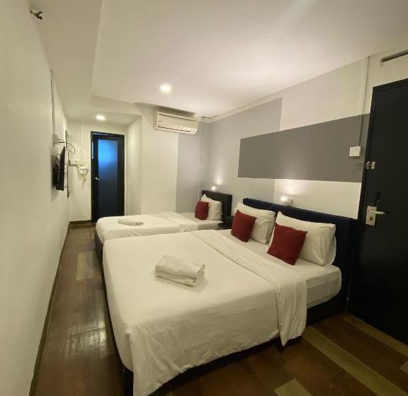 标准三人间, V Hotel Johor Bahru