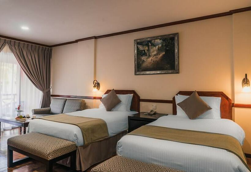 豪华房间, Shah S Village