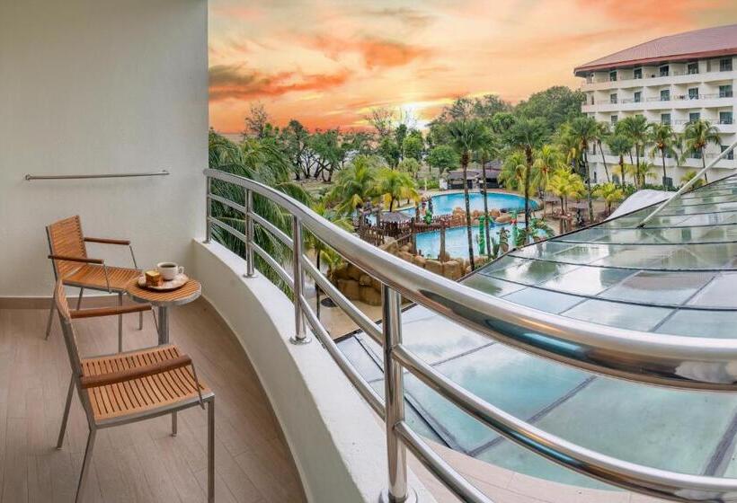 سوئیت اجرایی با چشم‌انداز دریا, Swissgarden Beach Resort Kuantan