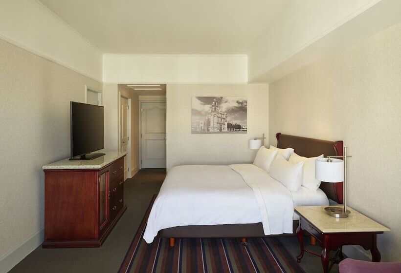 Club Room King Bed, Fiesta Americana Aguascalientes