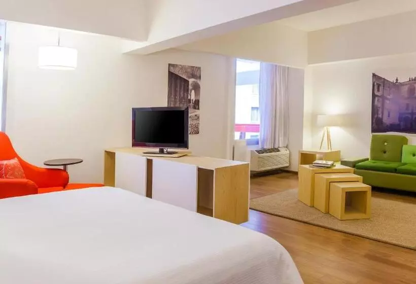 ジュニアスイート, Fiesta Inn Tlalnepantla