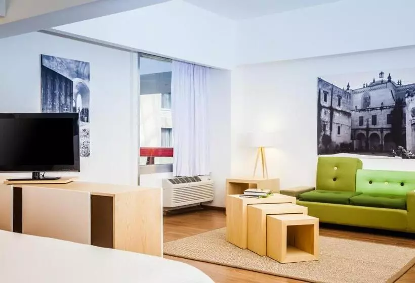 ジュニアスイート, Fiesta Inn Tlalnepantla