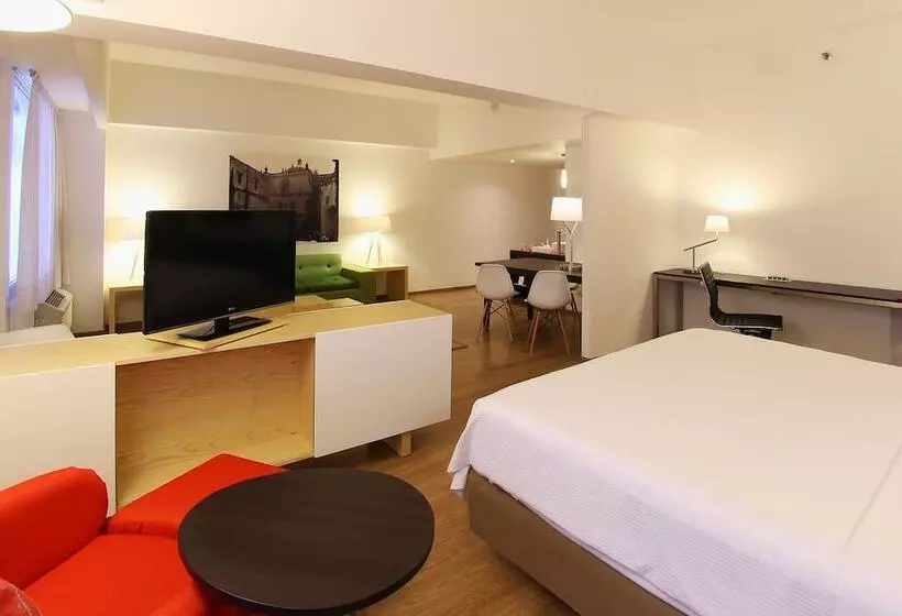 ジュニアスイート, Fiesta Inn Tlalnepantla