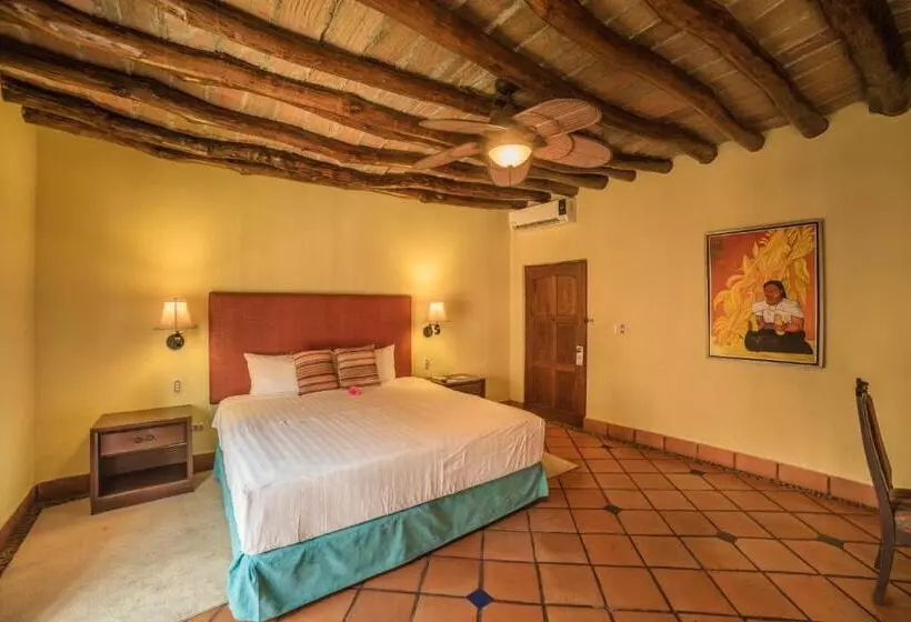 ２ダブルベッドのスタンダードルーム, Posada Del Hidalgo  Centro Historico A Balderrama Collection