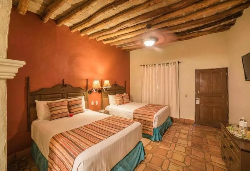２ダブルベッドのスタンダードルーム, Posada Del Hidalgo  Centro Historico A Balderrama Collection