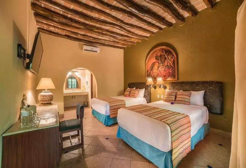 ２ダブルベッドのスタンダードルーム, Posada Del Hidalgo  Centro Historico A Balderrama Collection