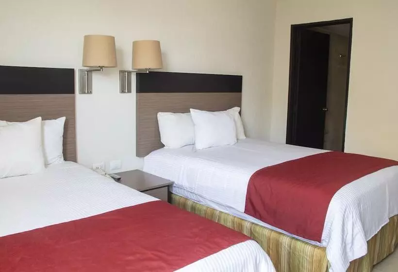 2ダブルベッドのスタンダードルーム, Ramada Hola Culiacan