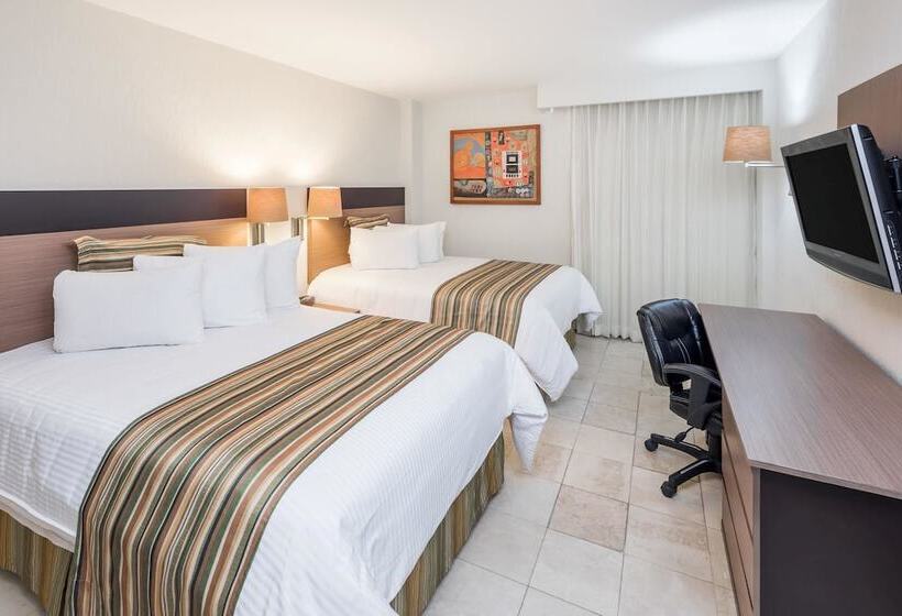 ２ダブルベッドのスタンダードルーム, Ramada Hola Culiacan