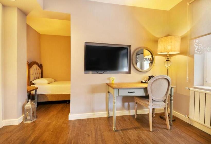 高级三人间, Bramasole Alaçatı Butik