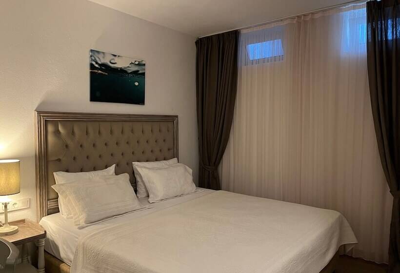 经济房, Bramasole Alaçatı Butik