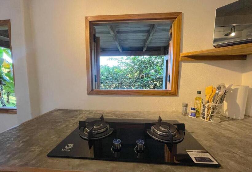 Люкс Кровать Кинг, Calamocha Lodge