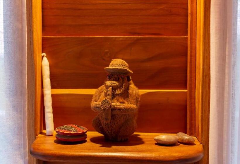 Люкс Кровать Кинг, Calamocha Lodge