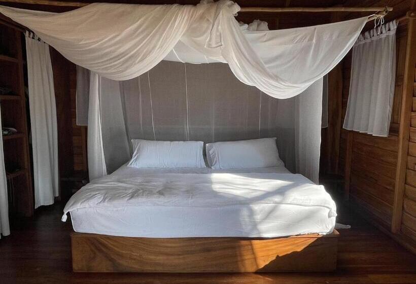 Вилла 3 Спальни, Calamocha Lodge