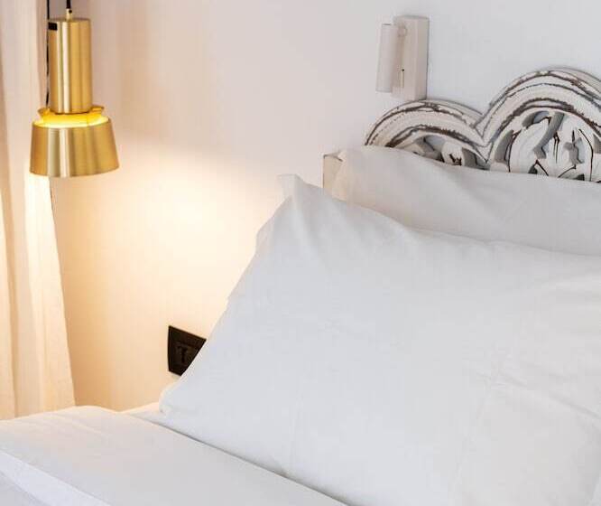 Люкс Вид на Город, The Townhouse Mykonos